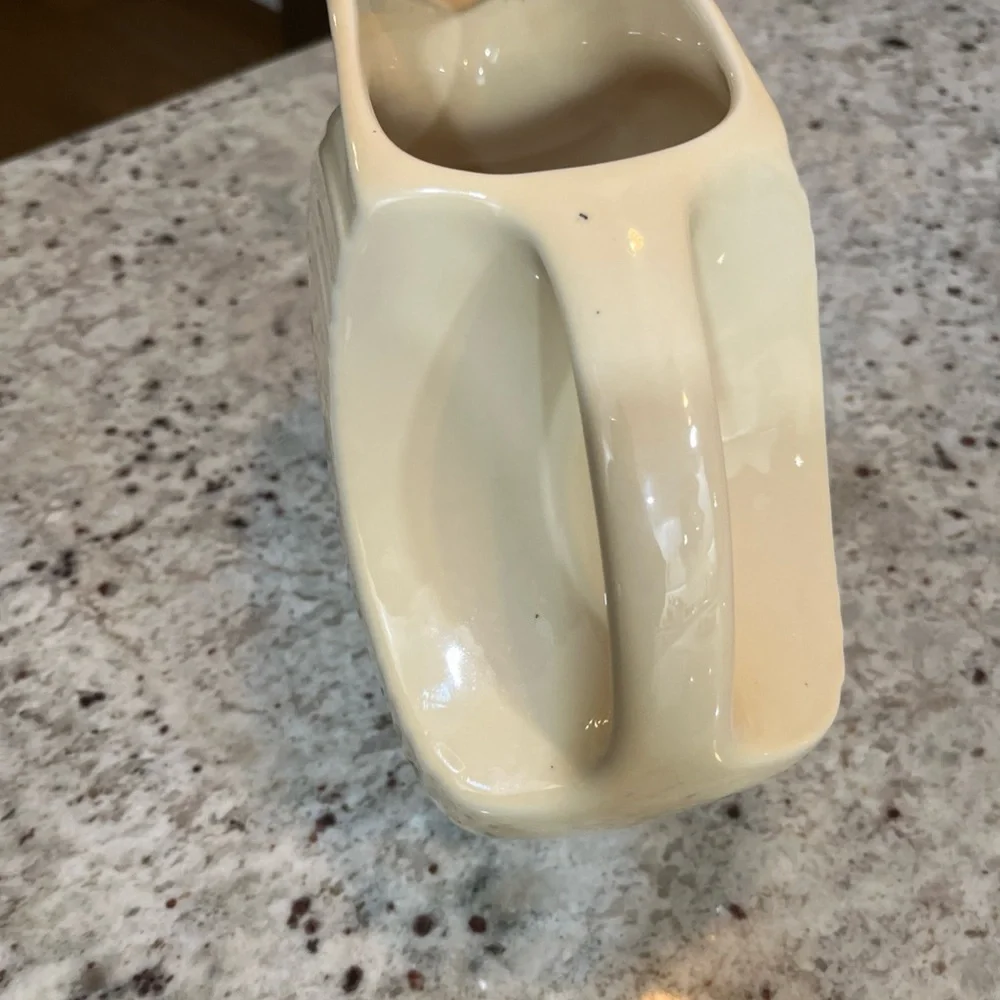 Vintage Fiestaware‎ Disc Pitcher in Linen Yellow